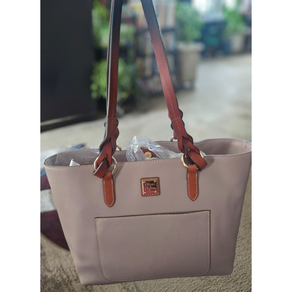 Dooney & Bourke Pebble Leather Tote Bag in Mauve with Brown Straps Brand New